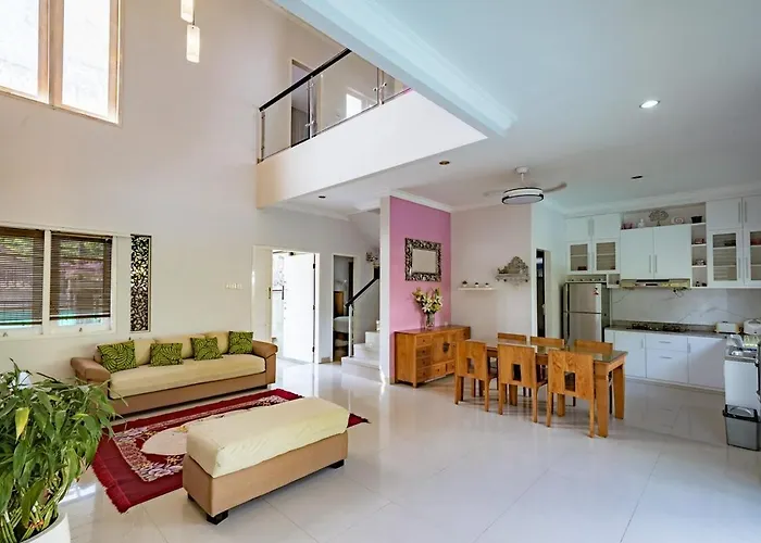 Villa Casa Raya Kuta 4Br Rayana By Damaresa