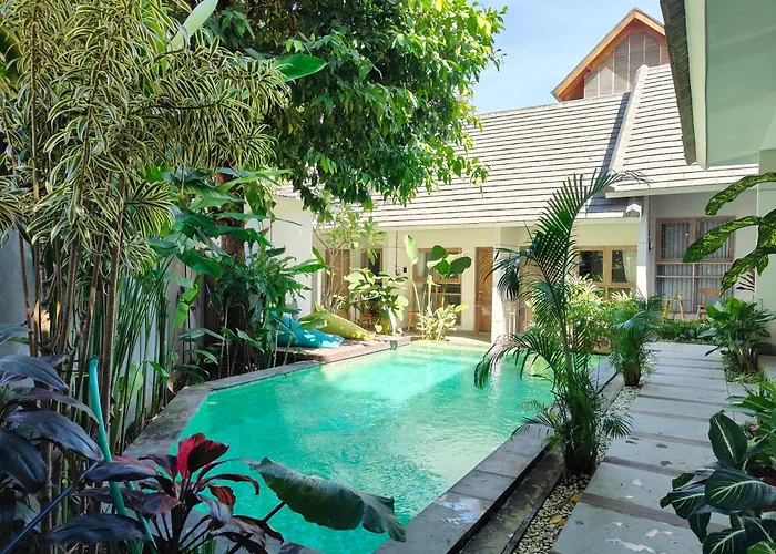 Manuver Surf And Stay Uluwatu Bali