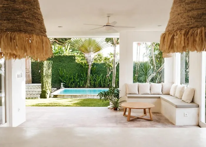 Canggu Family Villa Pool Fence Available