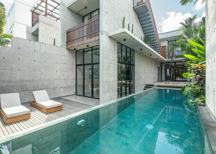 Trendy 4Br Villa, Central Canggu, 8Mins To Beach