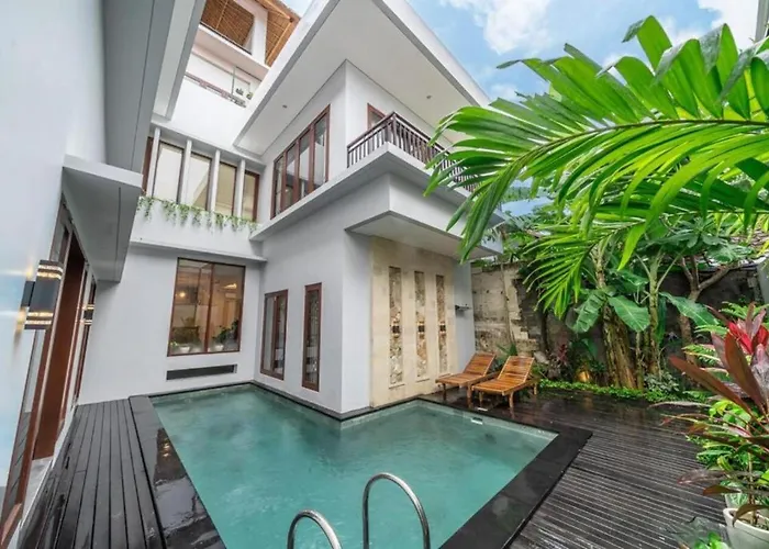 Modern 5Br Luxury Villa With Pool & Rooftop - 100M From Sanur Beach