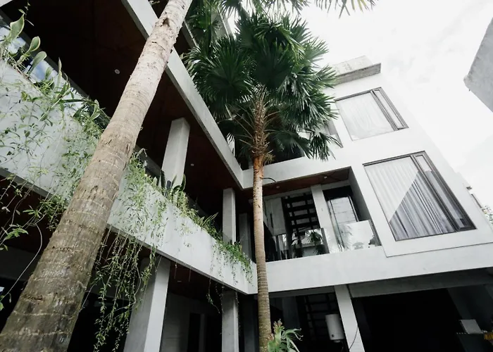 Escotel Vanili Guest House