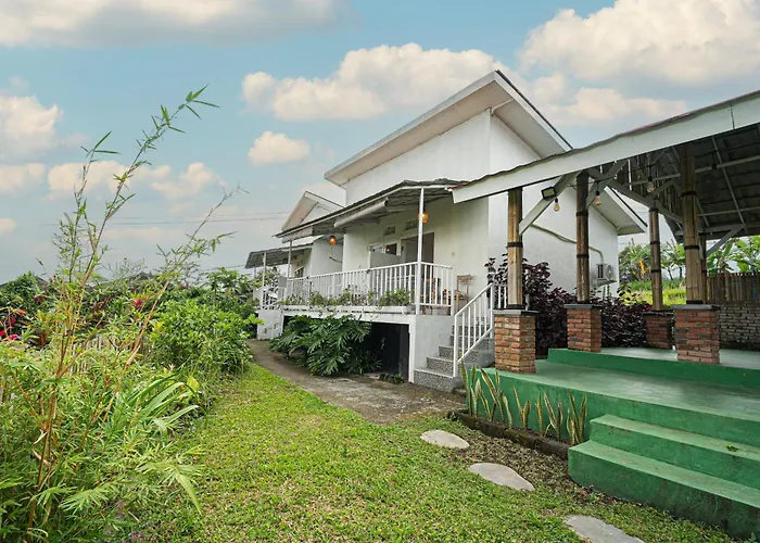 Santya Loka Lodge & Twin Waterfall