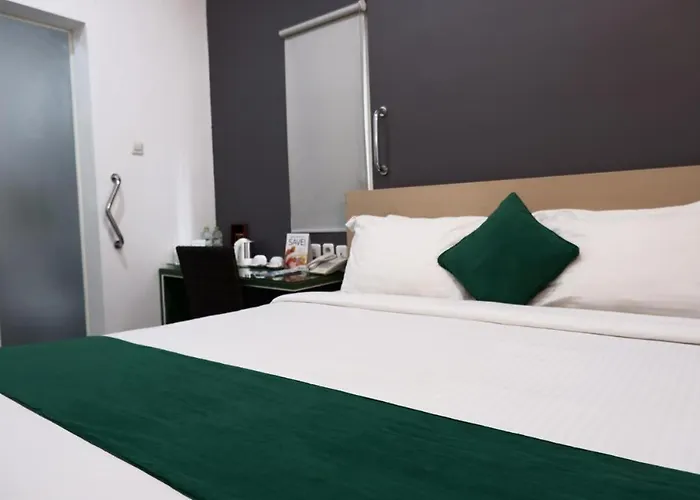 Ai Hotel Kuta - 15 Second To The Beach And 1 Minute To Airport By Micky Studio