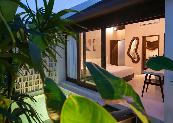 Makai Suites