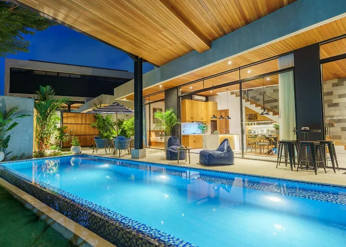 Luxury Resort Of 4 Villas 11 Bedroom Seminyak