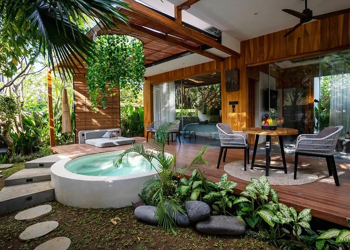 Kayunida - Charming 1Br Wooden Villa In Seminyak