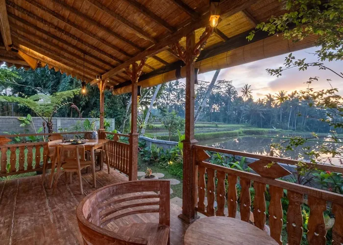 Umah Merta Kayu