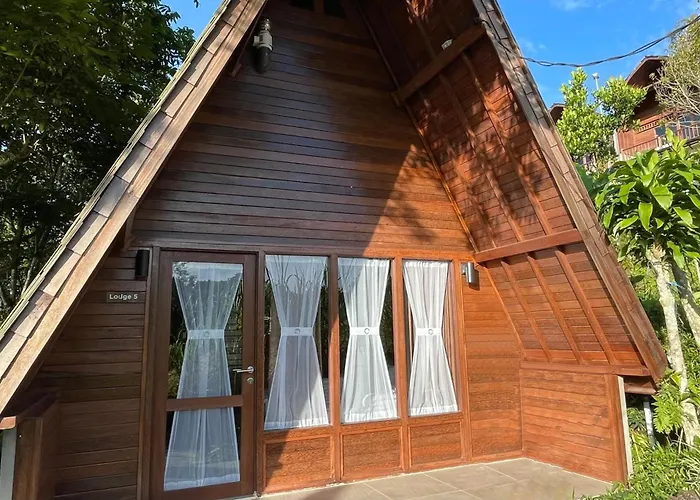 Mountain View Eco Lodge