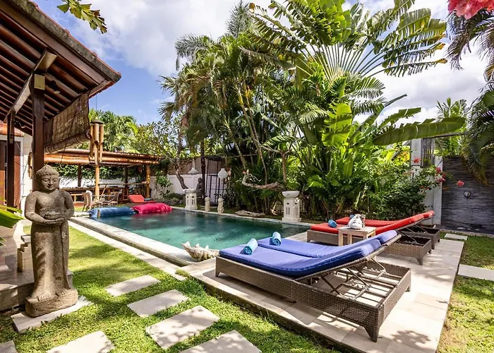 Spacious 3Br Villa With Large Pool In Central Seminyak