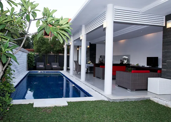 Heliconia Villa