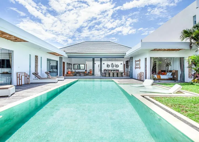Canggu 400m To Beach Escape 4br Designer Villa