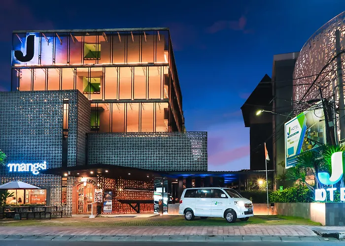 J Hotel Kuta