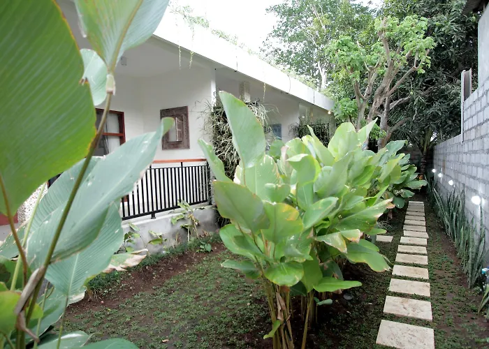 Maha Residence Guest House