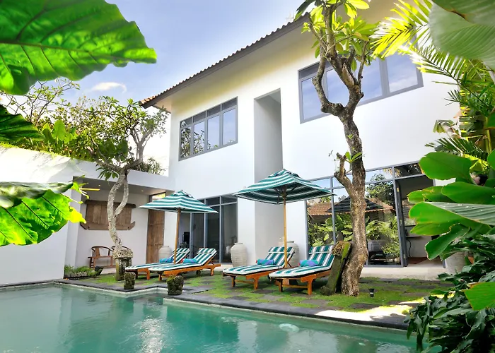 Room & Vespa 1 - Stay Central Seminyak Near Beach