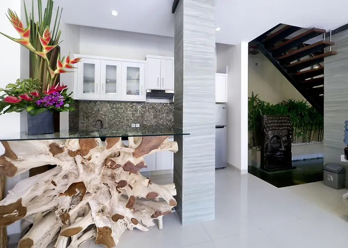 The Kumpi Villas