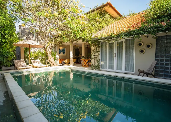 Anam Khaya - 3Br Pool Villa In Prime Seminyak, Walk To Beach