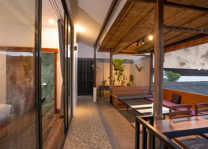 Cozy Luxurious Room With Private Patio