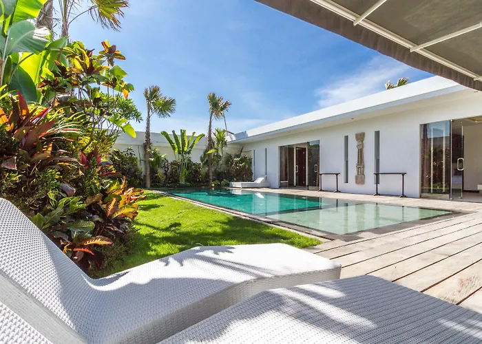 Villa Nala, Amazing 3 Bedroom Seminyak