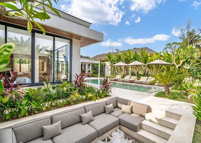 Villa Meditasi By Balisuperhost