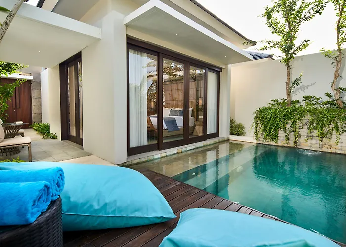 Cross Bali Breakers Resort