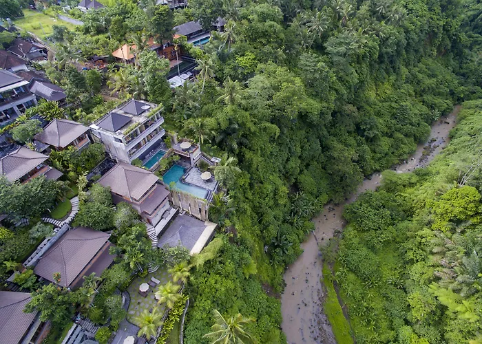 Ubud Paras Villa