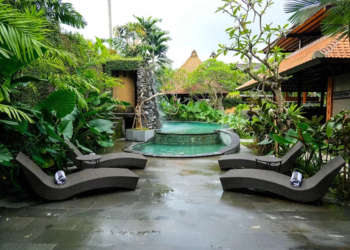 Japa Suites & Villas