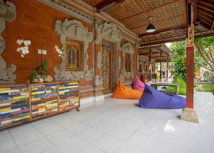 Nushe Hostel & Room