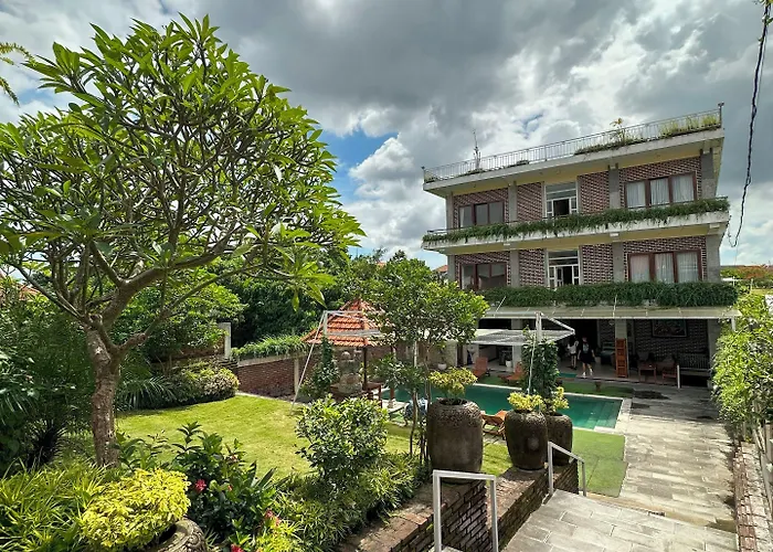 Oka'S Guest House Canggu