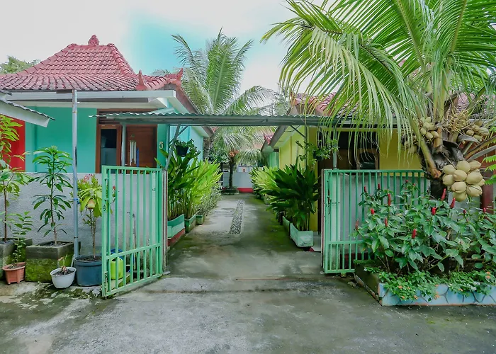 Oyo Life 90301 Hidden Village Uluwatu