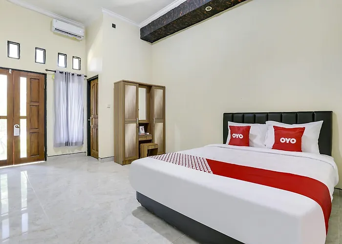 Spot On 90882 Sari Homestay Near Garuda Wisnu Kencana