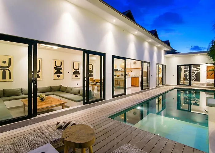 Stylish Tropical Villa - 2BR