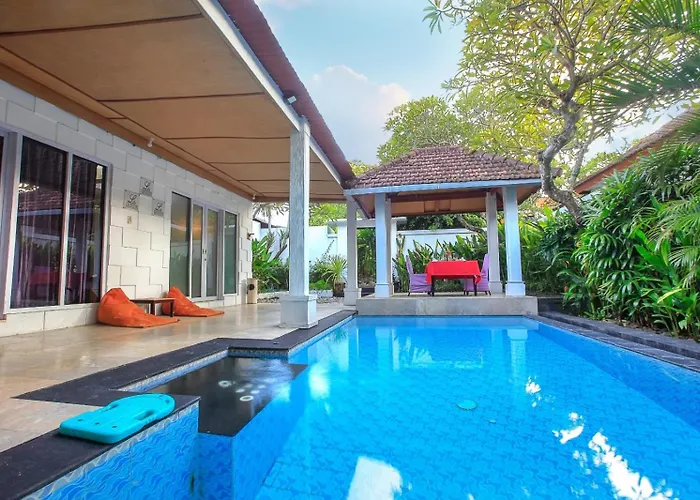 Privat Pool Villa At Kuta