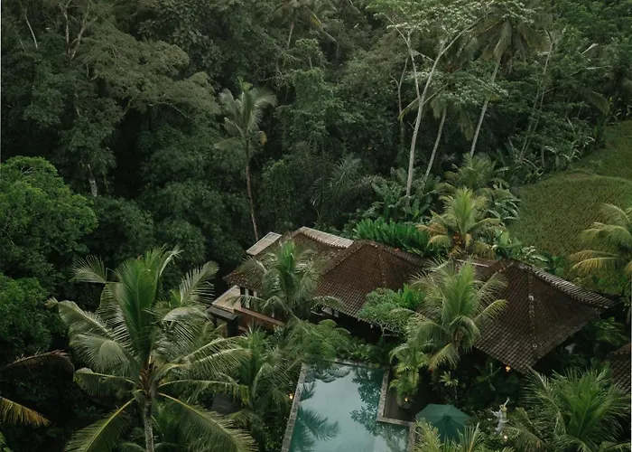 Aksmi Suites & Villas