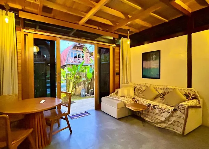Makaha Bungalow