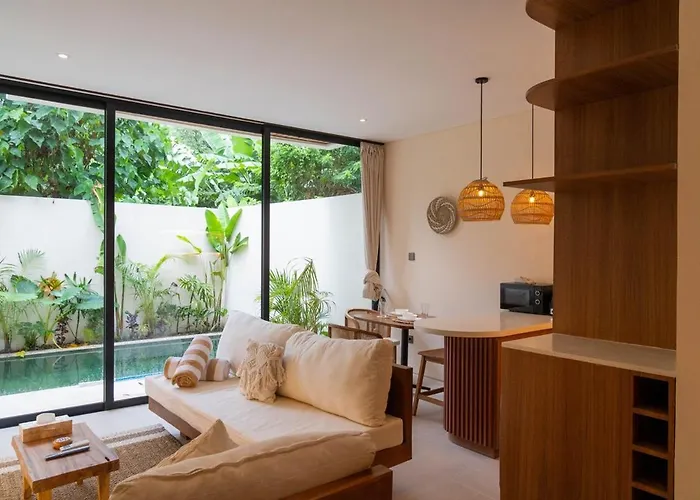 Modern 1Br Pool Villa With Balcony In North Canggu