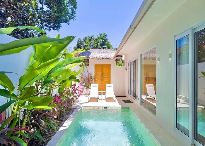 Sophisticated 1 Bedroom Villa Hideaway With Pool