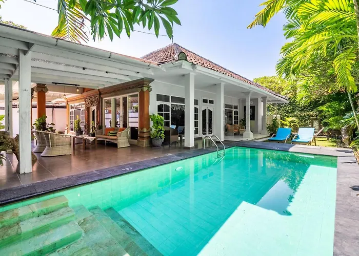 Alinta Villa 1 - Spacious Sanctuary