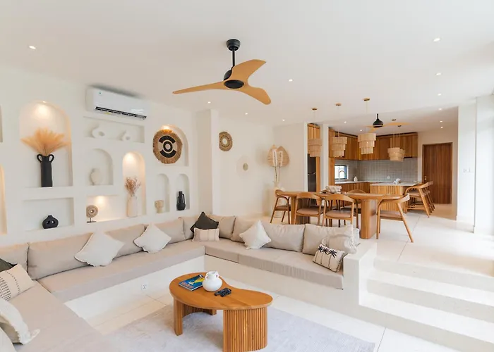 Amici - 3Br Pool Villa, Walk To Cafes - Pererenan