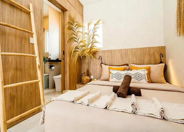Aesthetic 1BR mezzanine Villa with private Pool near Uluwatu - Casa Vanille