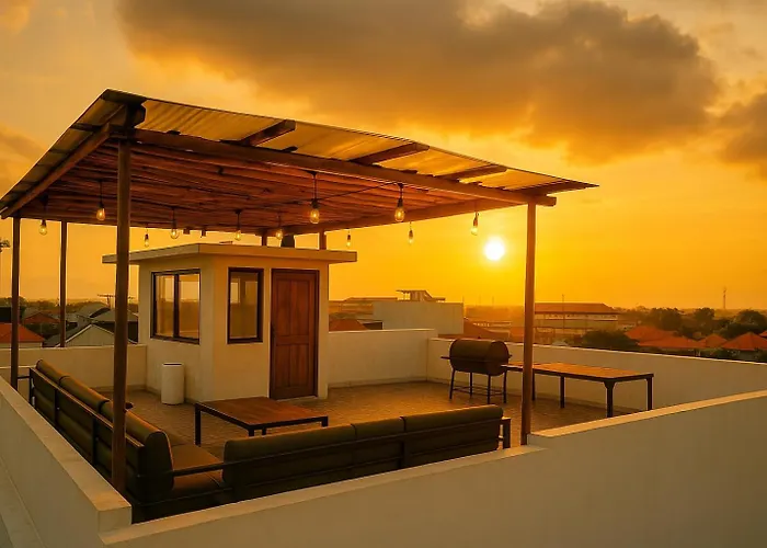 Balinese Guesthouse With Pool, Rooftop & Digital Nomad Ready