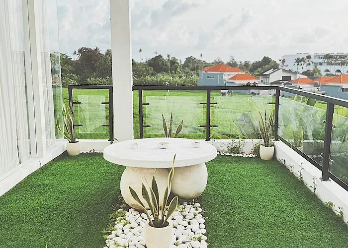 Tropical Villa Aurelia Canggu 4 Bedroom & Rooftop