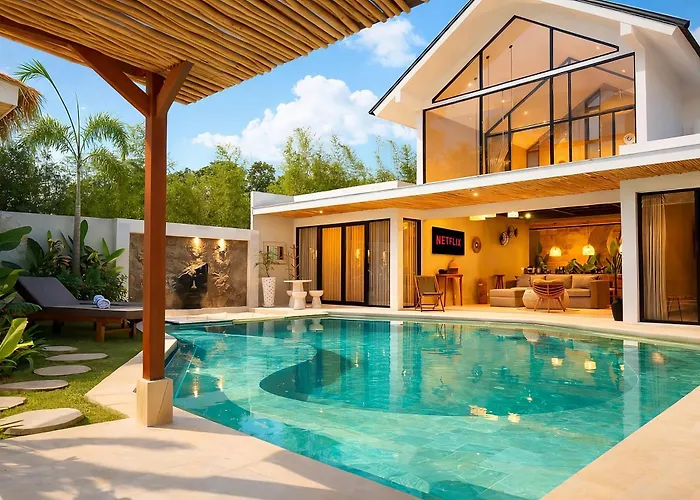 New! Giant Pool - Private 4Br Villa - Staff - Canggu