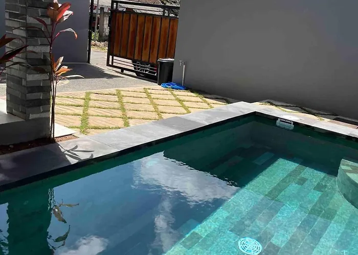 Balinese House 2Br With Pool Near Balangan Beach