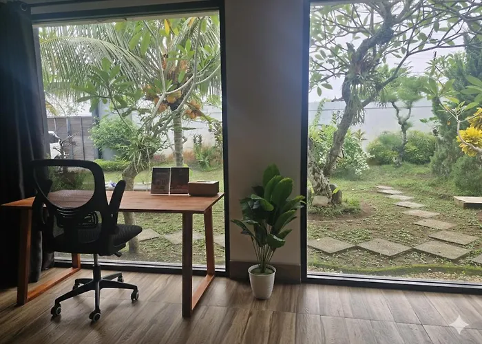 3 Bed Room Entire House In Jembrana