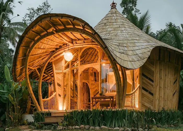 Alambali Bamboo House