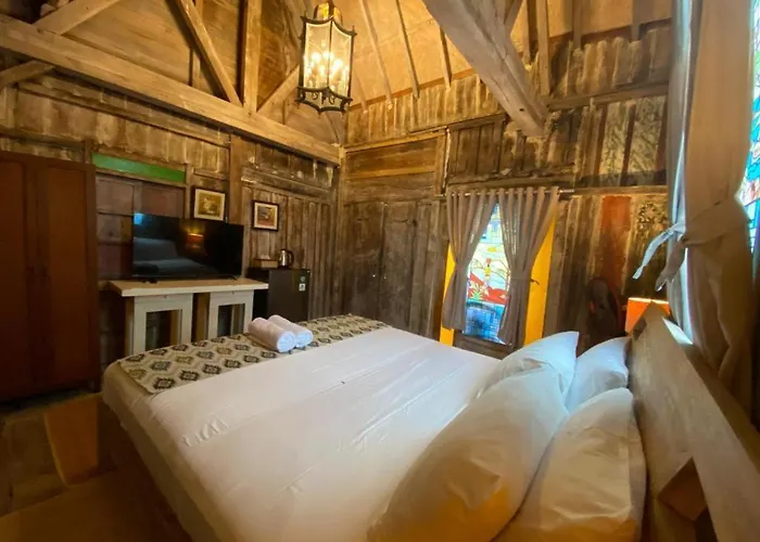 Wooden Cabin In Jimbaran - Magnolia Suite