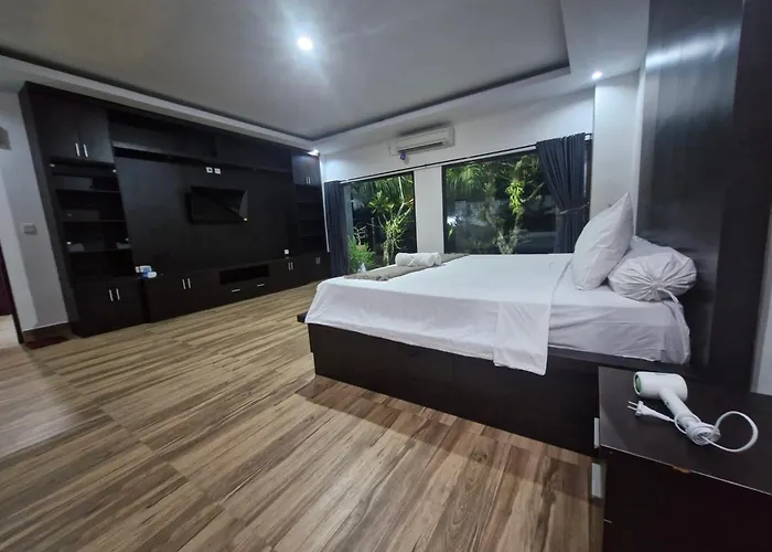 2 Bed Room Spacious Family House With Garden View