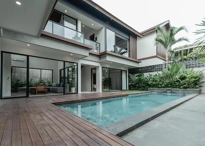 Aky Canggu - Daily Service, Luxury Pool Villas !