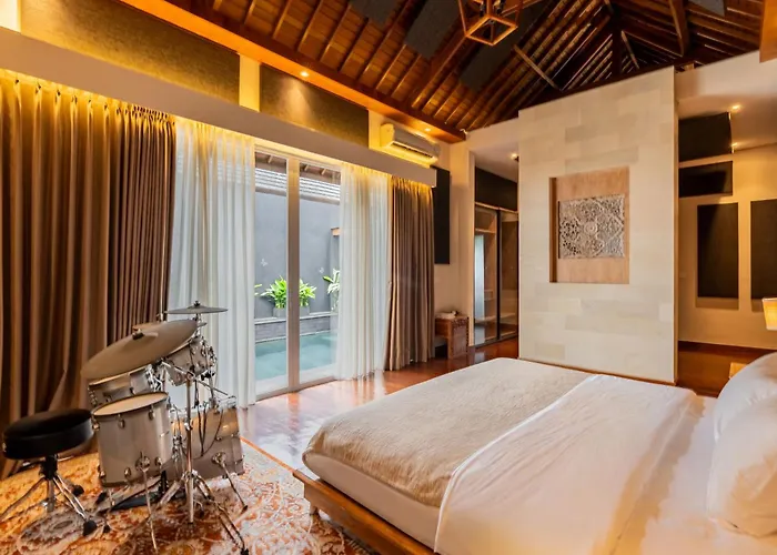 Aresty 3 Bedroom Villa Canggu